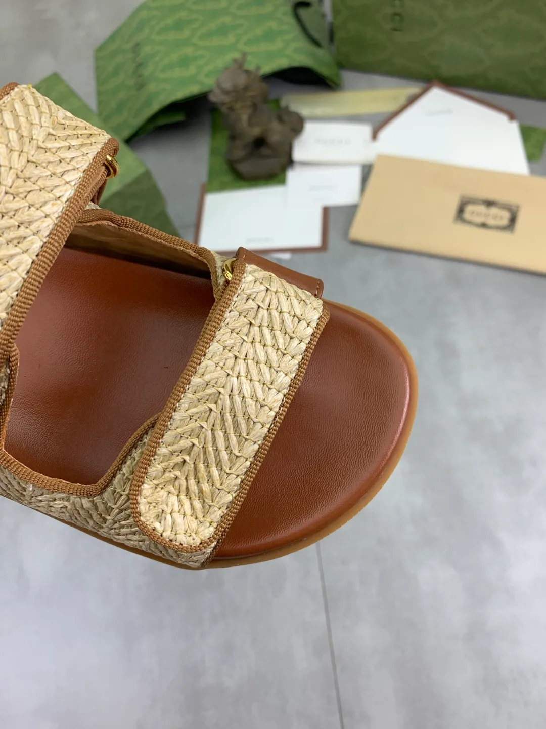 Men's Men's Shoes💰P440💰[New Style] High Version 🎁🎁🎁 GUCCI New Year of the Snake casual slippers, original official website, perfect workmanship, transmitting a kind of noble luxury, sublimating its definition of luxury in Gucci's high-end extraordinary craftsmanship. Original Gucci double G combination outsole, code number: 35-45, complete package